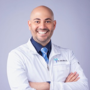 Dr. Carlos Peña Leo